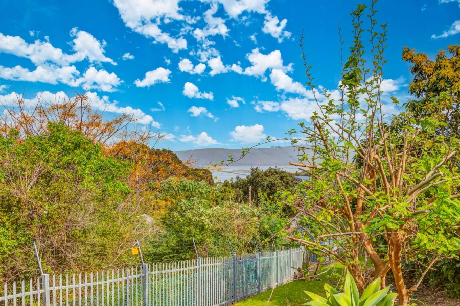 2 Bedroom Property for Sale in Knysna Central Western Cape
